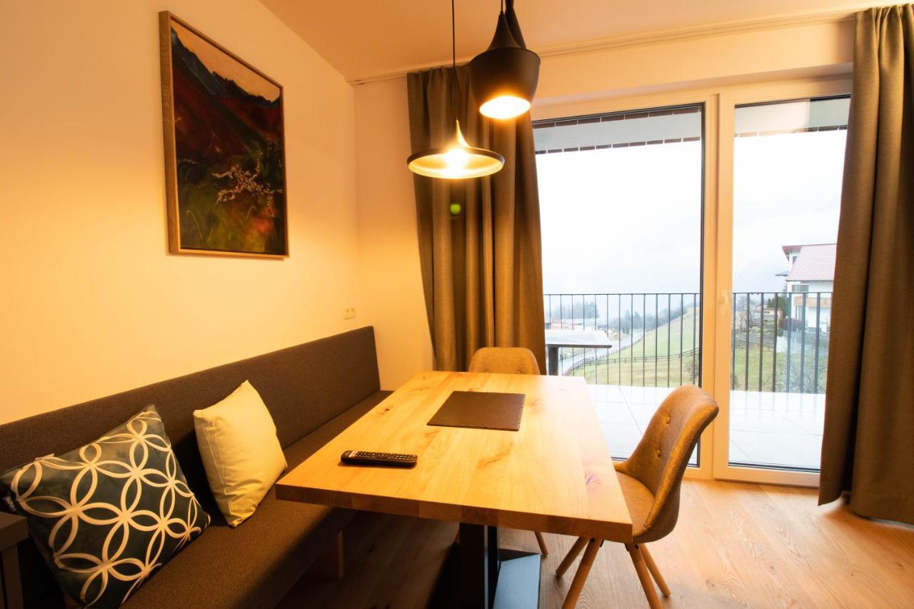 Wally Berg-Appartements Zams Eksteriør bilde